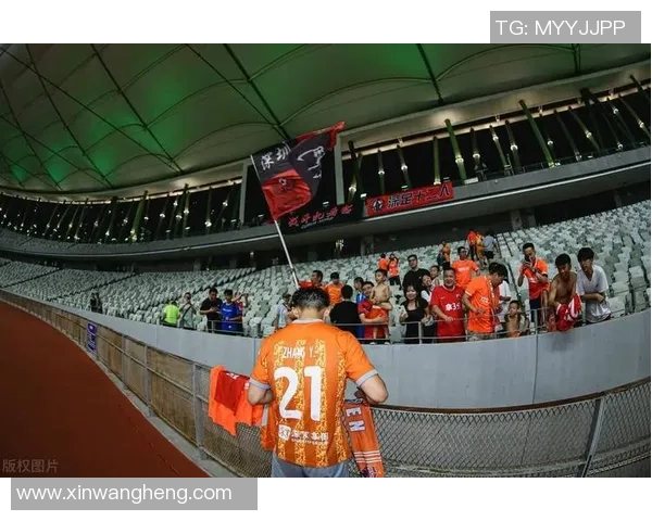 足球焦点：深圳足球队的耐力探讨